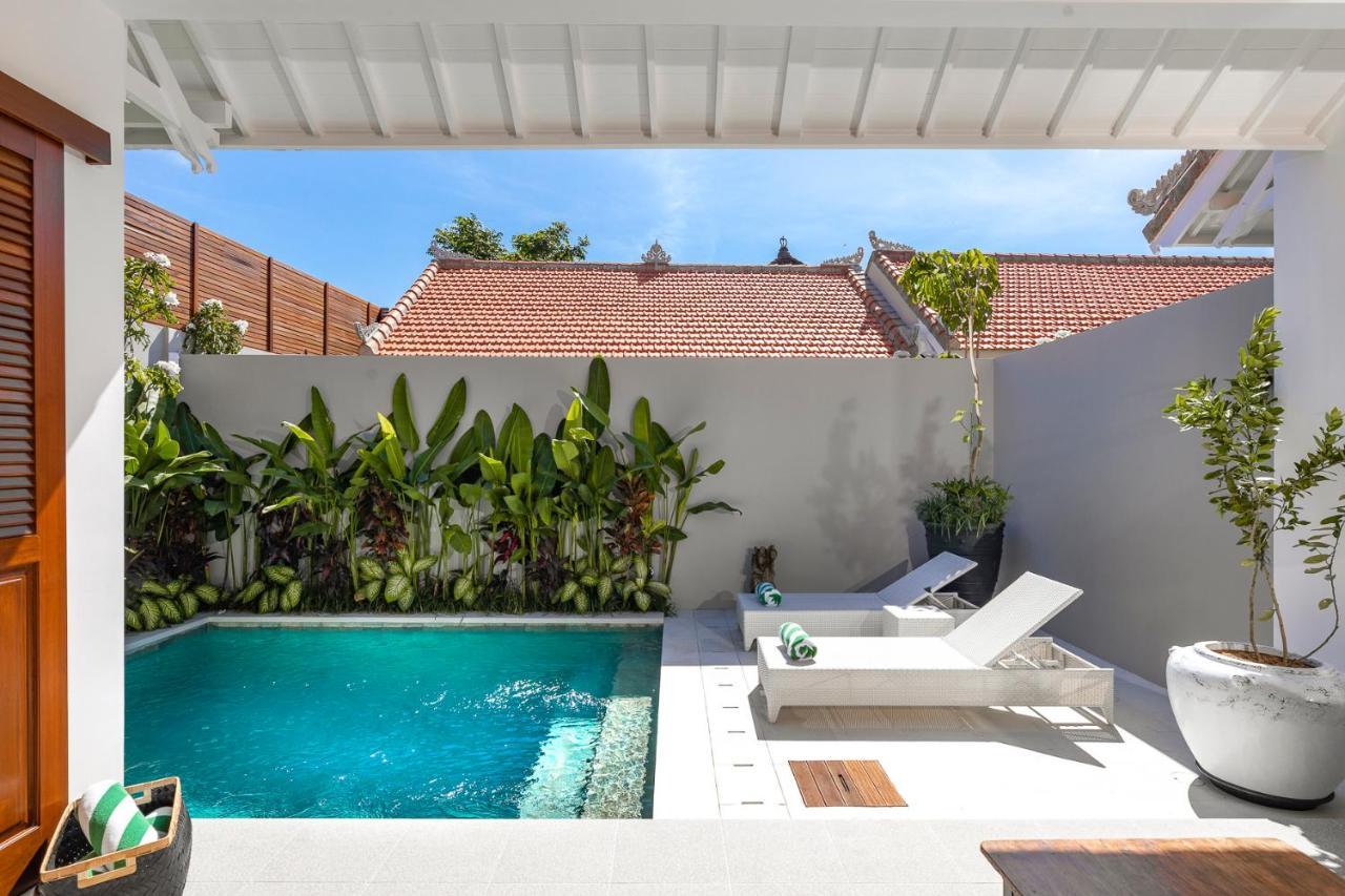 Villa Revo Seminyak Exteriör bild